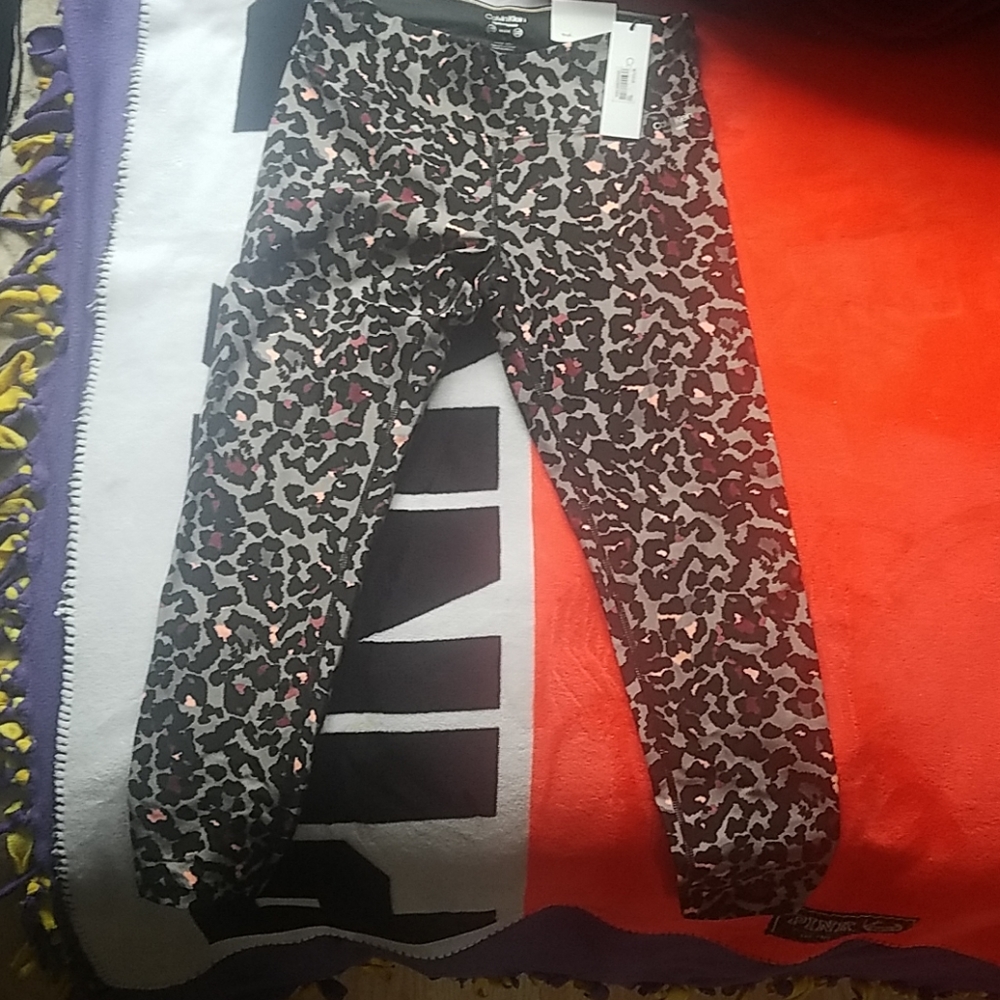 Mid rise yoga tights